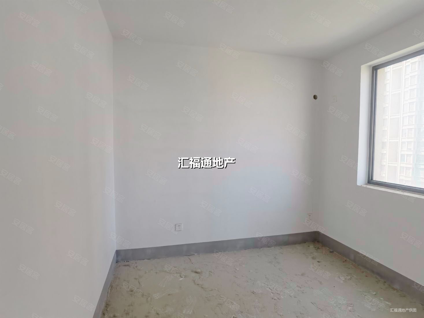 鸿坤理想湾3室2厅1卫97㎡南北55万