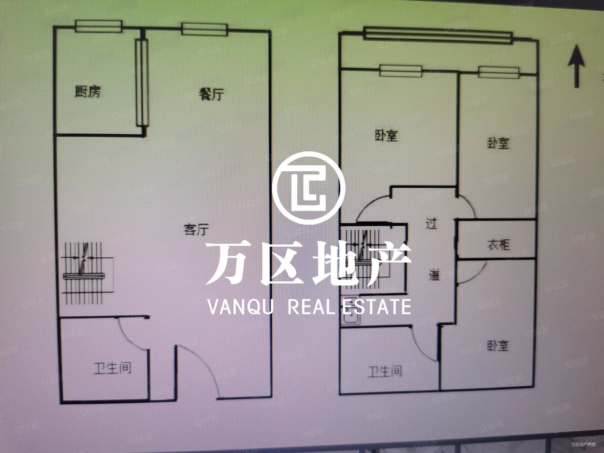 九龙城3室2厅2卫53.83㎡北317万