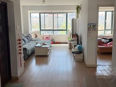 威海经区汽车站首租!丽景健康花园多层住人4楼82平精装2室,家具家电有空调出租房源真实图片