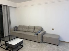南通启东启东城区医院雅居乐嘉宏中央公馆，三室两厅两卫，精装修，拎包入住出租房源真实图片
