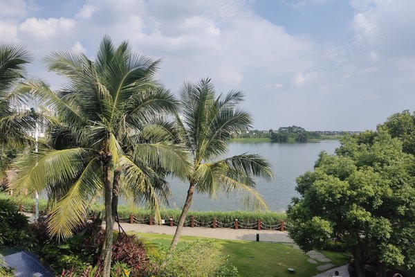 不足,华邦玥珑湖怎么样,华邦玥珑湖周边房产中介经纪人评价-湛江安居