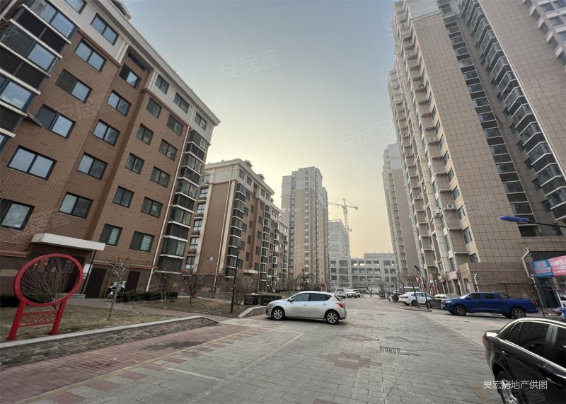 卫城润景精装两室南北通透电梯房好楼层福惠花园北欧