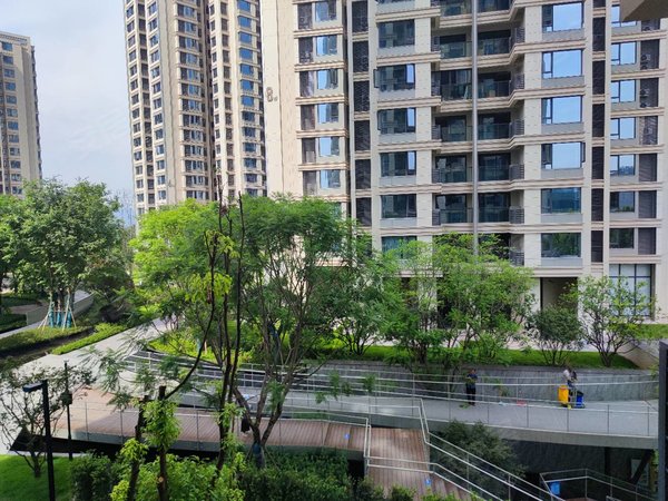 重庆渝北礼嘉御璟湖山雲极礼嘉儿童医院旁,精装三房,价格实惠,楼下就