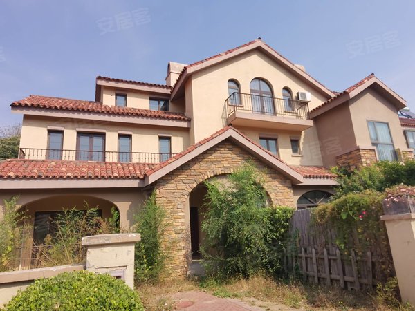 霸州永定河孔雀城一期(尊园别墅)集中供暖 别墅大边户,三面花园.