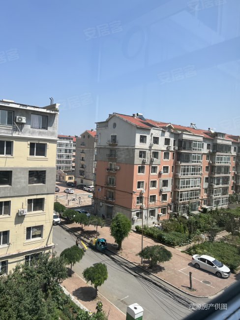 丁香小区院里 五楼 不山不街 价格可议 南北两室,丁香花园二手房,35.