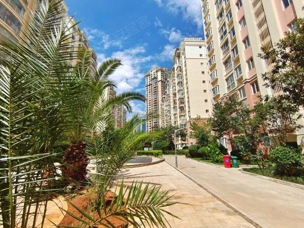 昆明西山世纪半岛福康花园(北区)爱琴海购物公园旁福康花园南北通透