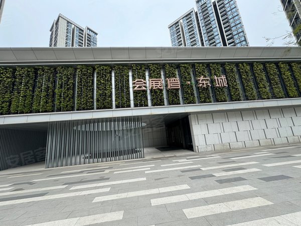 深圳宝安福永会展湾东城广场22号线国展站会展湾东城两房65平看湖出租