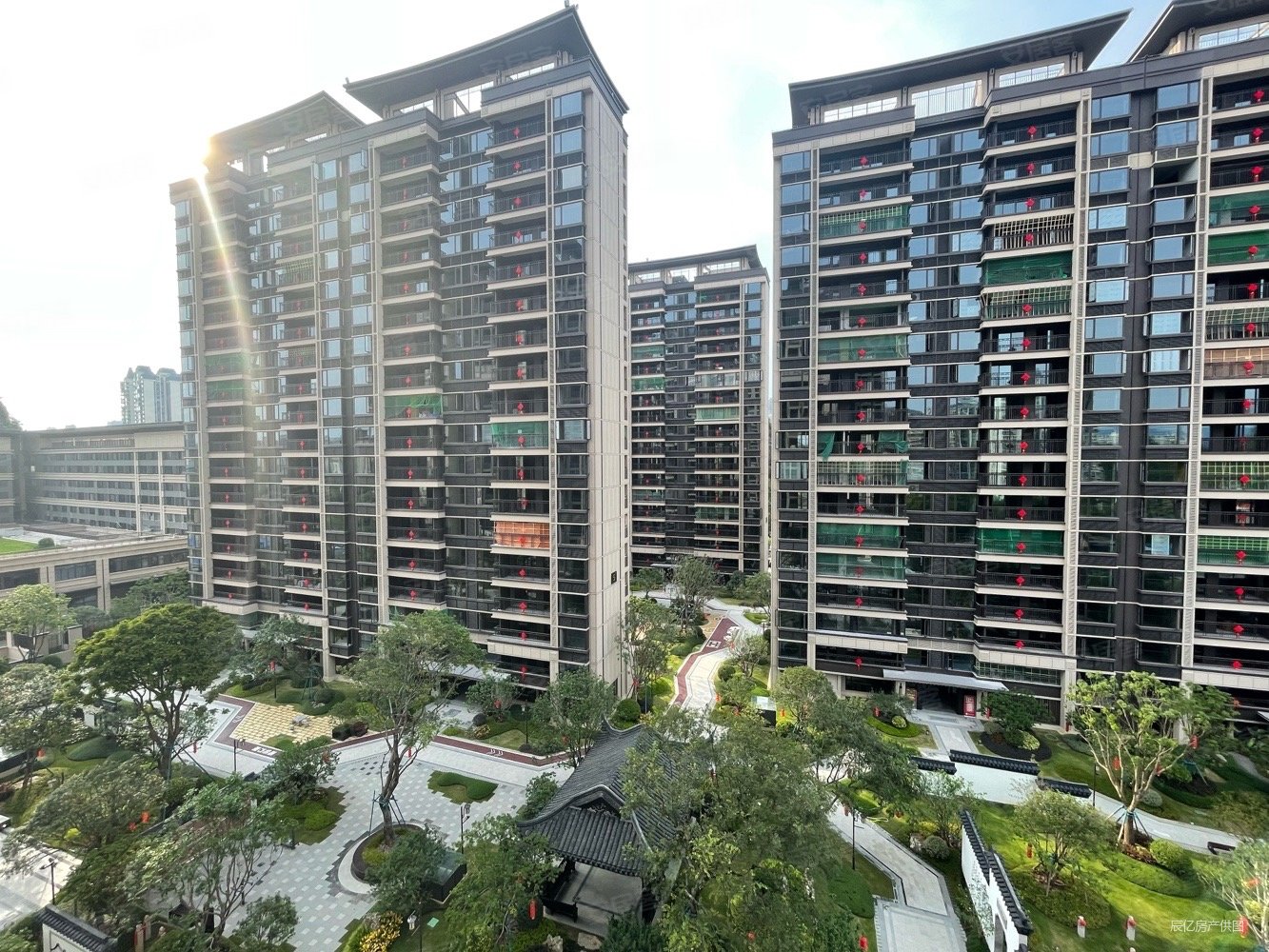 急卖有证万象城旁湾小文华建发磐龙府板楼可改4房