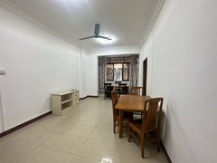 广州海珠江南西江南大道中东街小区 精装修 2室1厅1卫 68平出租房源真实图片