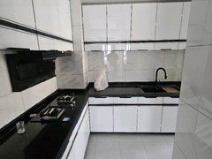 雅安雨城大兴片区金樾澜岸二期 3室2厅1卫出租房源真实图片