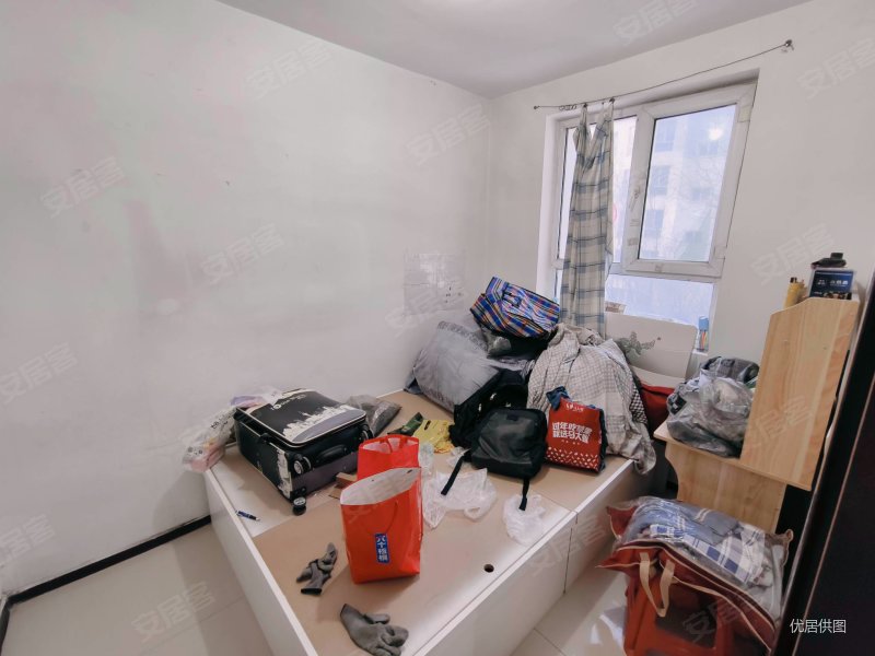 西山104团中学!地暖南北通透