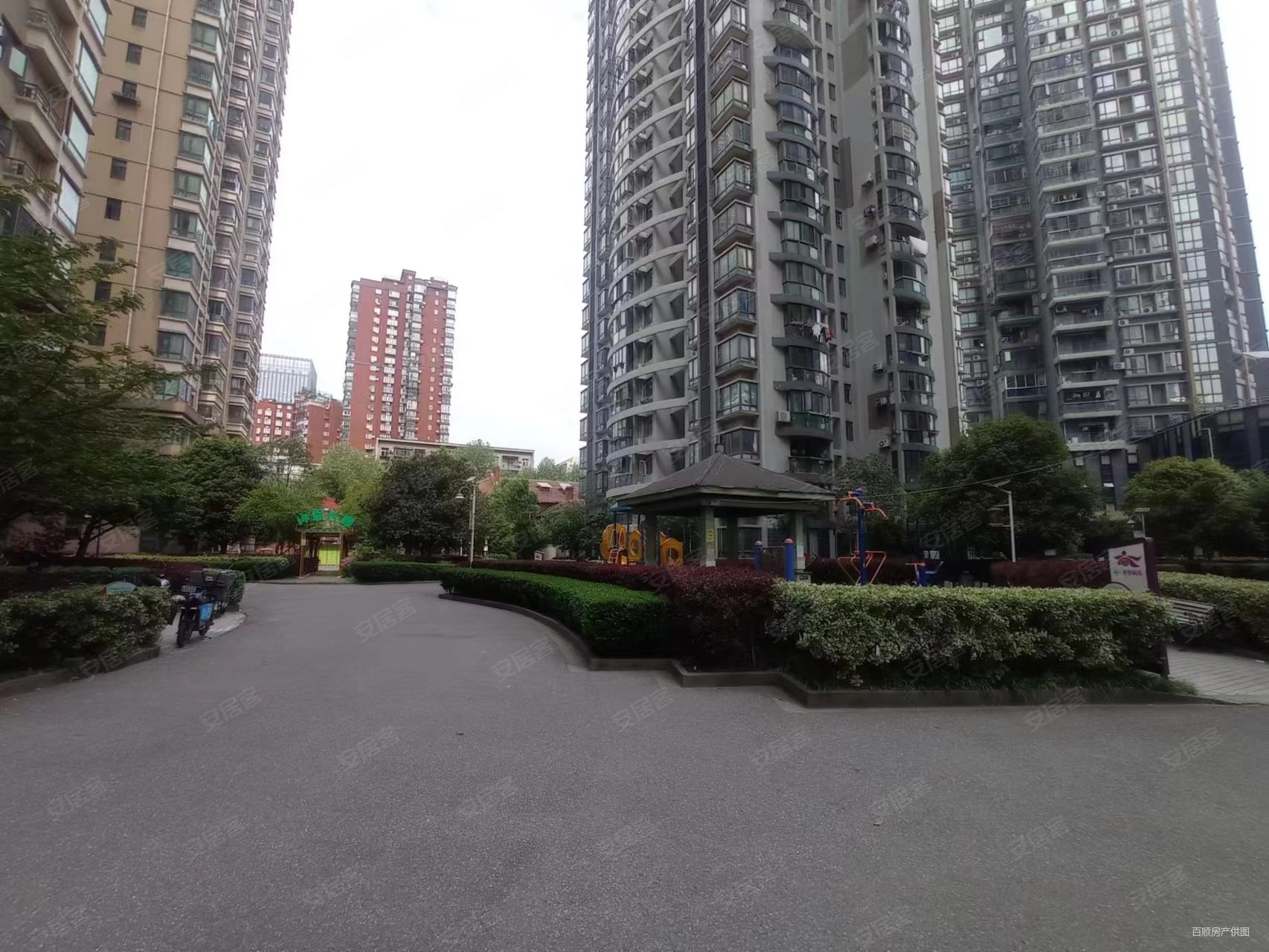江滩公园长春门 外滩棕榈泉  两室 老证