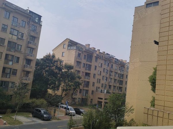 【多图】龙湖香醍溪岸(公寓住宅),临平北租房,小区环境好,交通方便