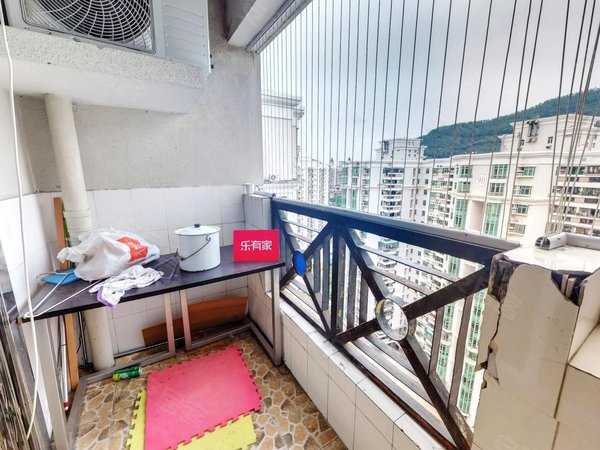 深圳南山桃源村桃源村(二期)桃源村地铁站旁电梯三房,高楼层视野开阔