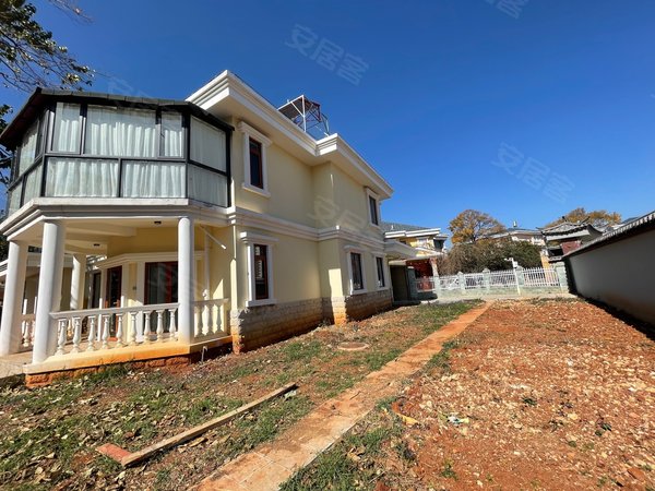 昆明西山滇池度假区金家大院滇池边精装大独栋别墅 拎包入住 全新装修