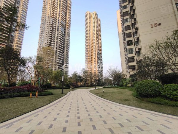 南宁兴宁区政府中海九玺中海九玺 3室2厅2卫 91平 电梯房 配套齐全