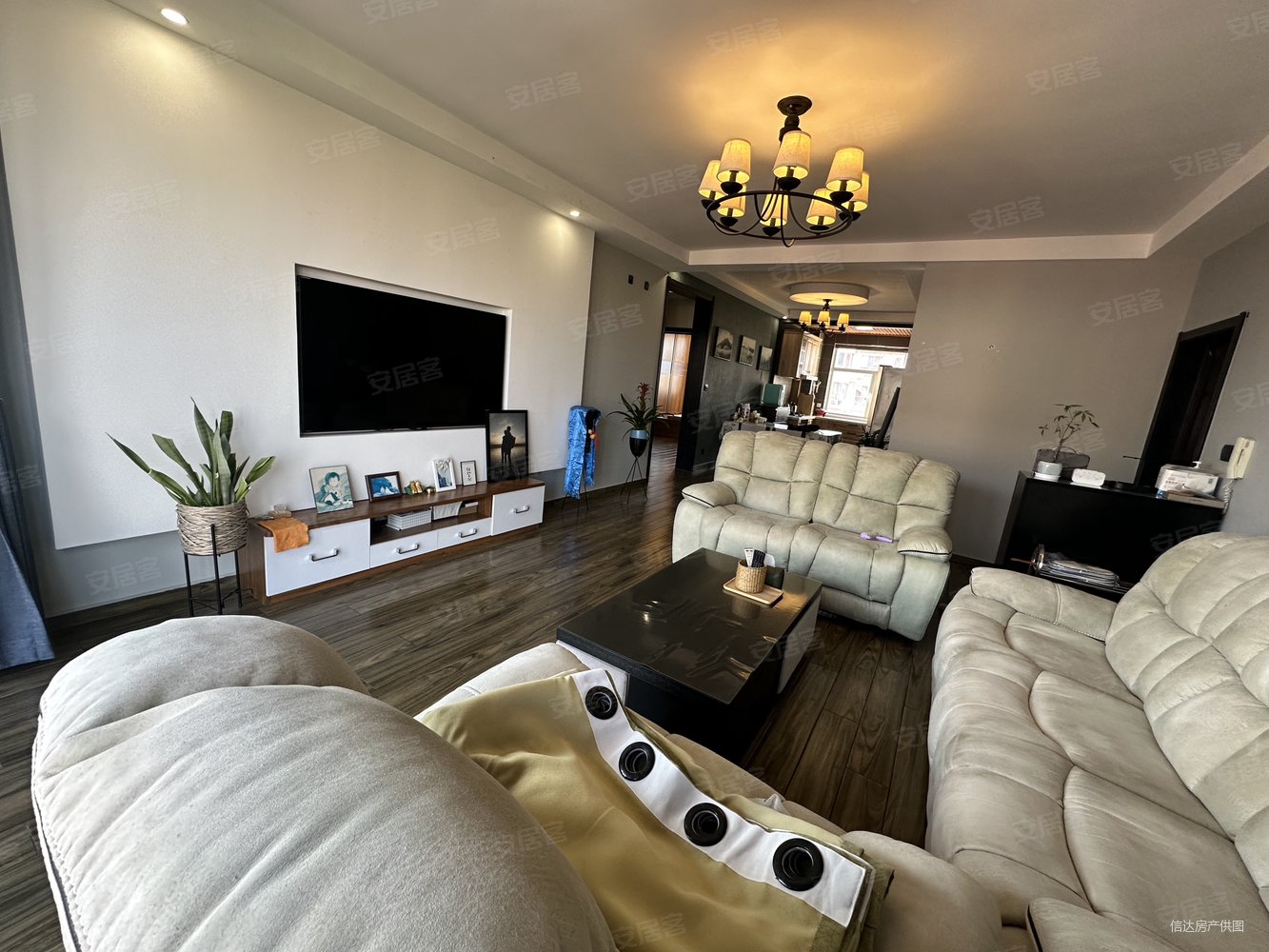 学府佳苑3室2厅2卫125㎡南北75.8万