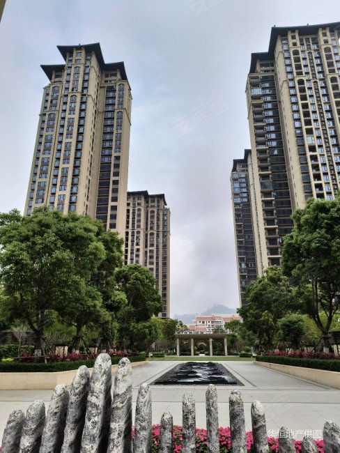 源昌君悦山 精装好房 房龄新 交通便利 带电梯 产权清晰