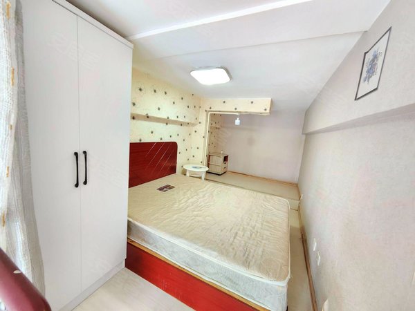 急租近昆华医院昆钢大厦安康路上精装跃层电梯房拎包入住