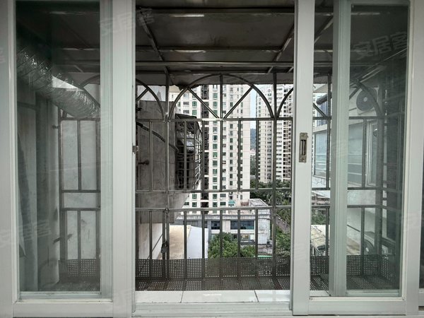 深圳罗湖翠竹旭飞华达园二千五租 !