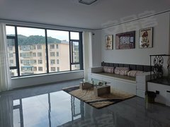 通化东昌西山体育场桂茗园6楼顶120平1500不包取暖费出租房源真实图片