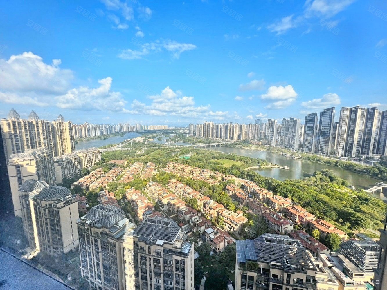 降价啦珑湖湾高层看湖景毛坯大四房163平仅423万