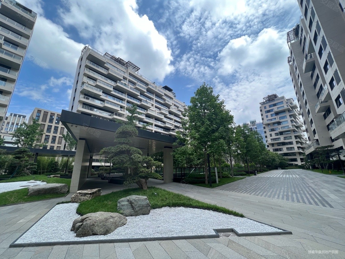 雁栖玫瑰园6室3厅6卫480㎡南北2200万