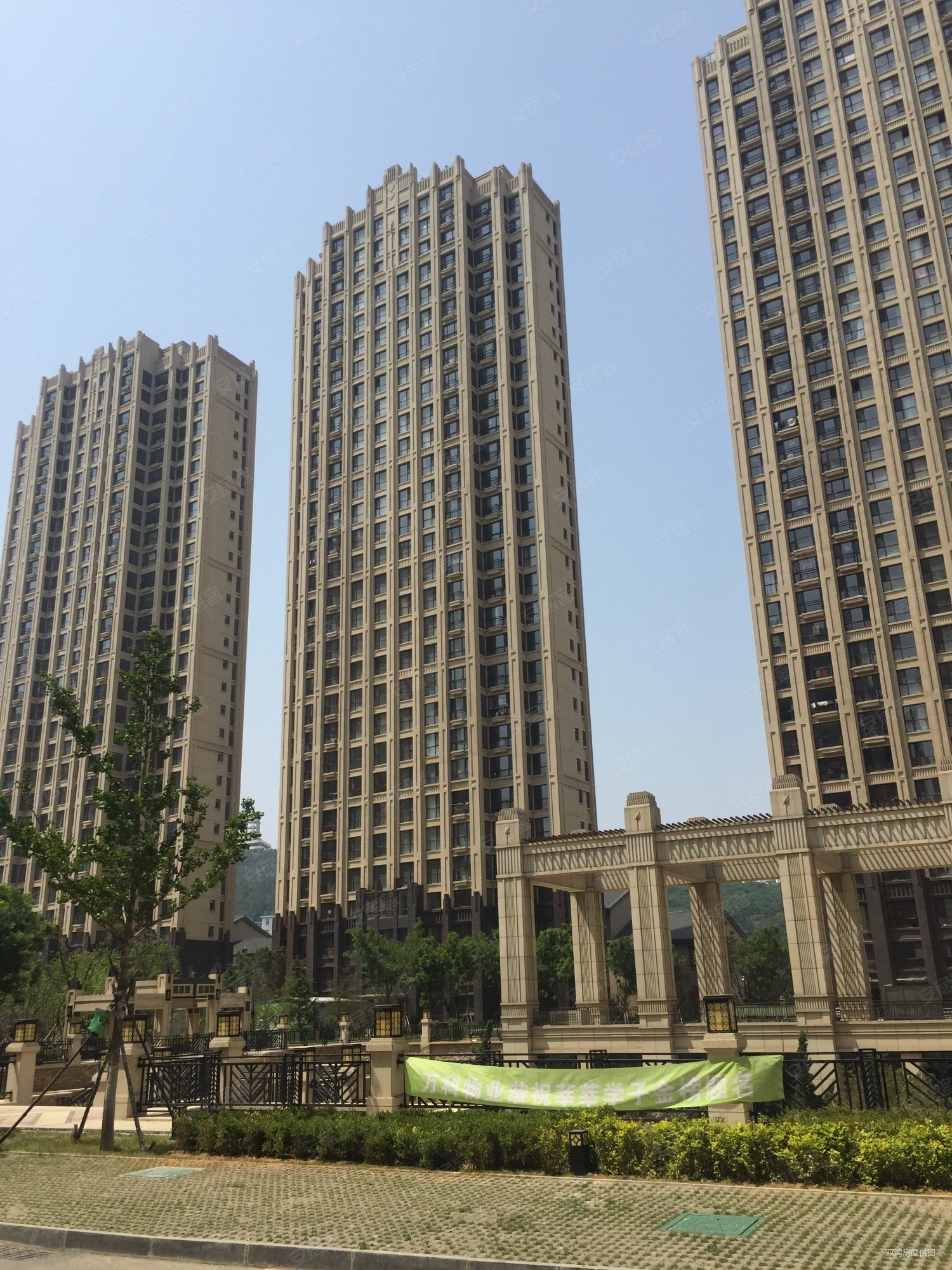 大连港天下粮仓3室2厅2卫123.62㎡南北275万