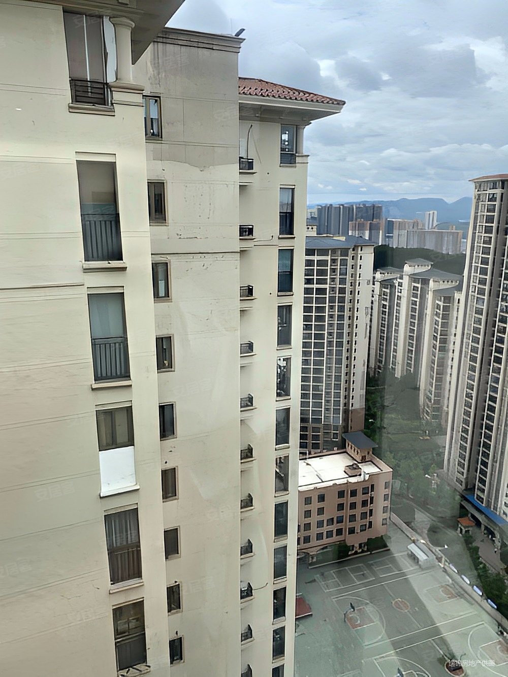 山水黔城一组团3室2厅1卫96.15㎡南北74.8万