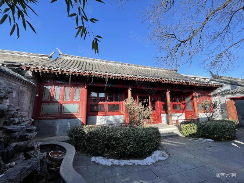 两套四合院打包出,正座三进四合院带跨,可停4辆车,东四十三条小区二手