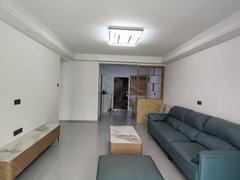 周口淮阳天鸿世贸广场文正学校附近全新3房16,000。家具家电齐拎包入住。出租房源真实图片
