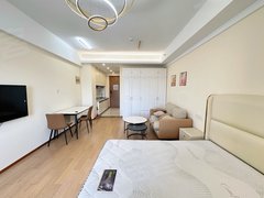 常熟市区文化片区凤凰城山景房 干净清爽可短租月付 拎包入住 随时看房密码锁出租房源真实图片