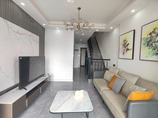 重庆江津双福新区金成溪山美郡小姐姐喜欢的复式跃层来了!