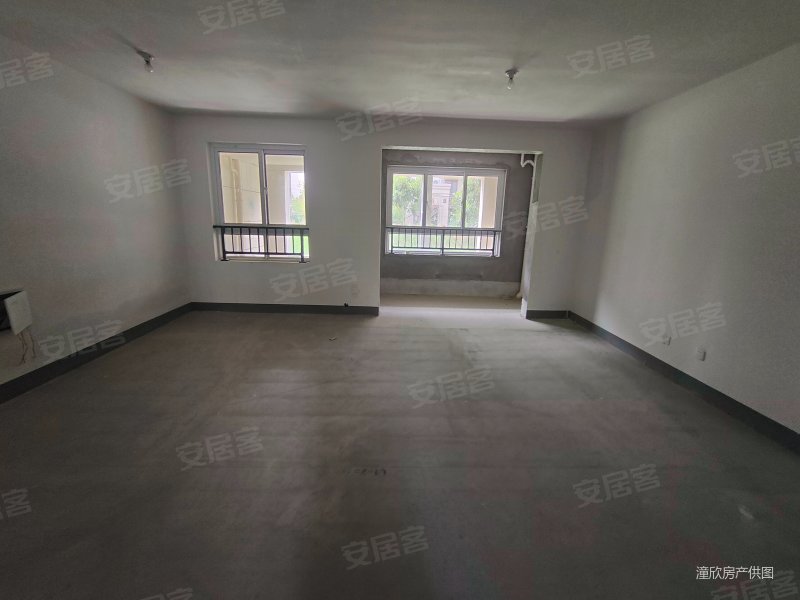 维维紫悦台 洋房两层带大院子 南北通透 四叶草户型