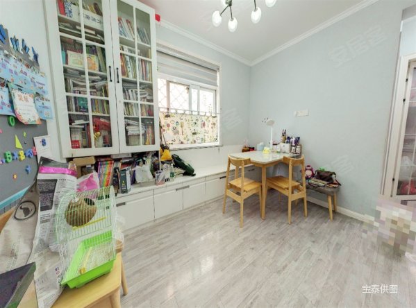 市中心 精装修 13中 低层2楼 西明厅 近地铁 近医院,新吴庄西区二手房