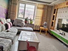 阿拉尔幸福路国际商贸城御景嘉苑  精装三室两厅一卫出租 周边生活设施齐全出租房源真实图片