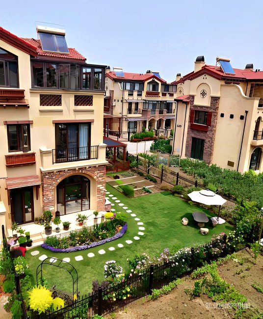 麓山大道丨纯别墅小区现房联排私家花园超大赠送