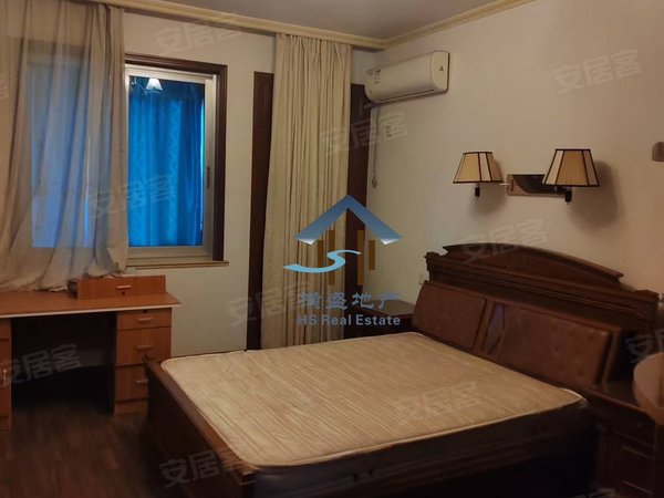 金华东阳东阳市中心吴宁西路70号楼户型方正，精装修，地段交通方便。出租房源真实图片