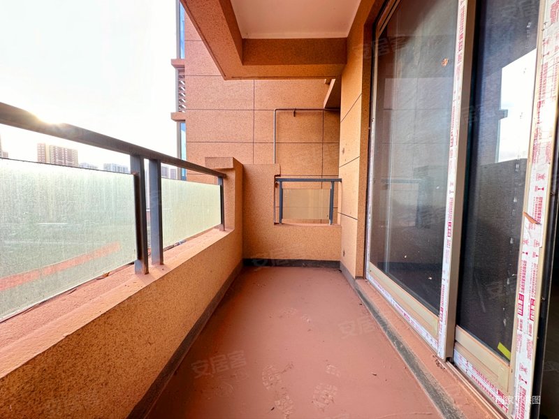 国瑞江南御府2室2厅1卫60㎡南65万