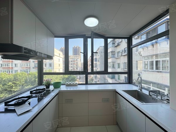 沈阳铁西云峰南阳光花园(铁西)房主着急出租 沈阳站附近 两室带衣帽间