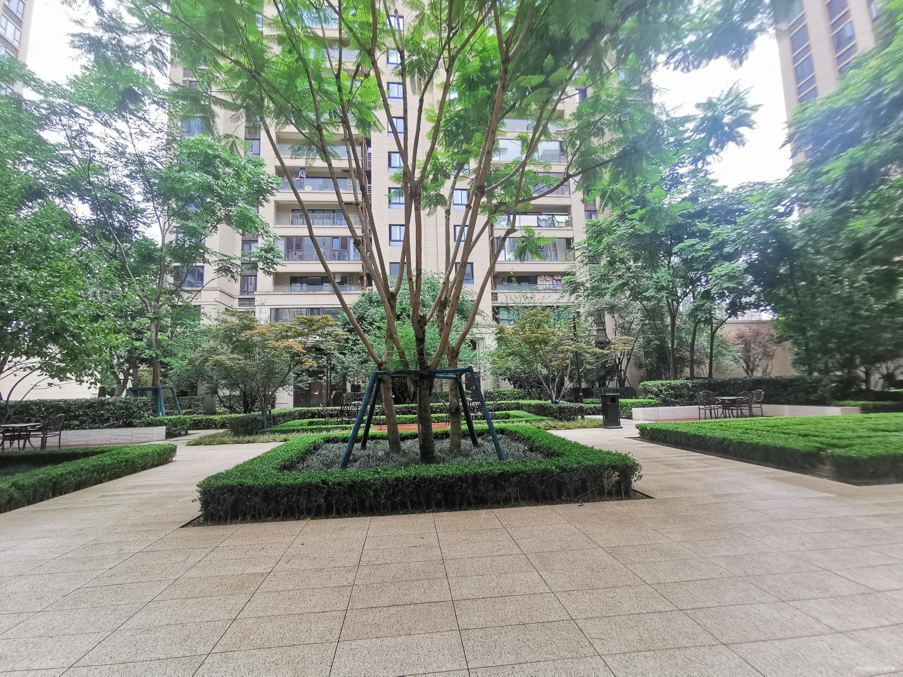 融创香璟台西苑(商住楼)二手房,160万,3室2厅,2卫,128平米-成都安居客