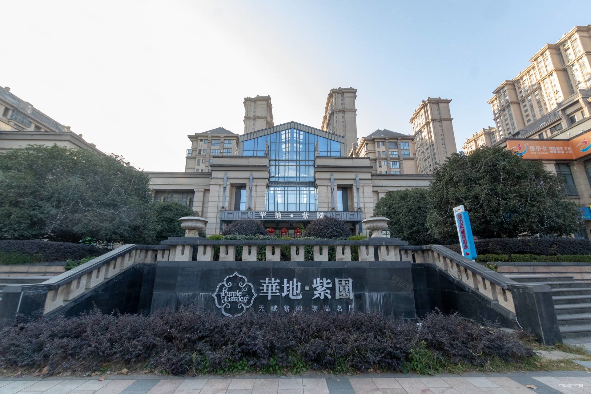 华地紫园商品住宅小三房高楼层采光充足有电梯交通便捷