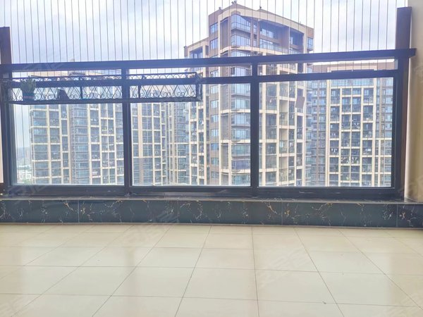 【多图】信义御珑豪园,坂田租房,信义嘉御山 精装100平大复式五房