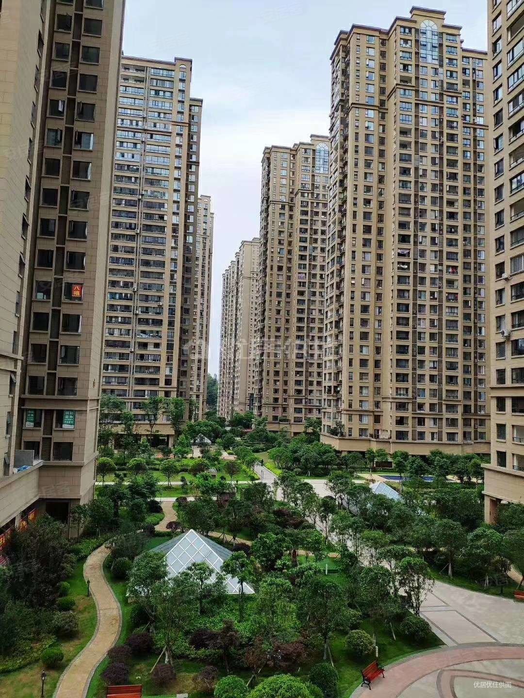 山水黔城九组团3室2厅2卫114㎡南北97万