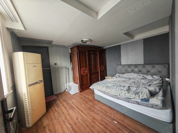 延边延吉中心区金华城商厦押一付一 西市场 金华城 11楼 两室一厅