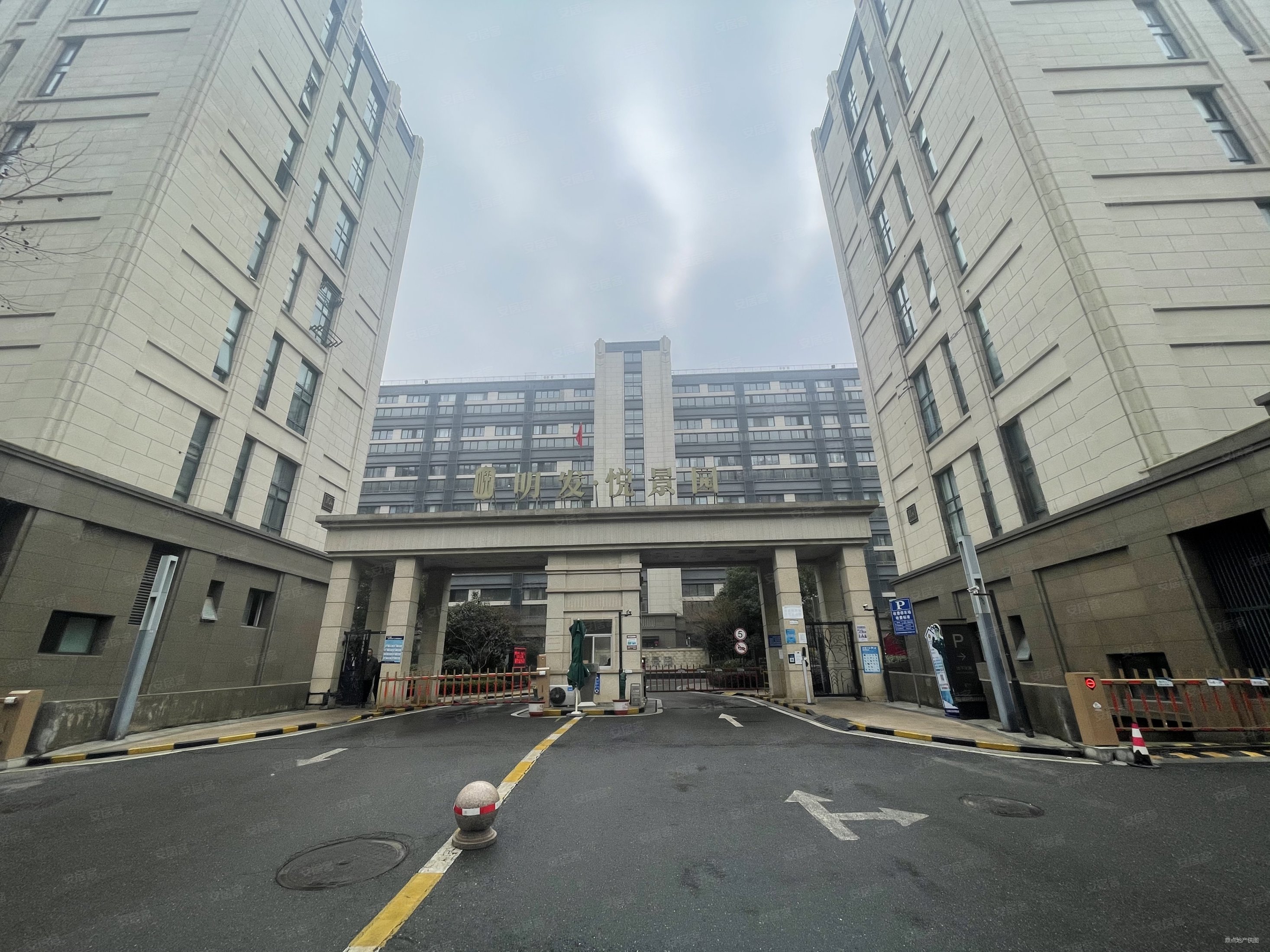 高楼层视野无遮挡近医院明发悦庭临地铁南北通透