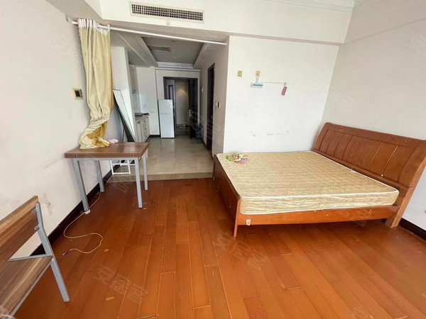 天津南开王顶堤塞纳公馆塞纳公馆 电梯房一室  包物业  可短租  临近