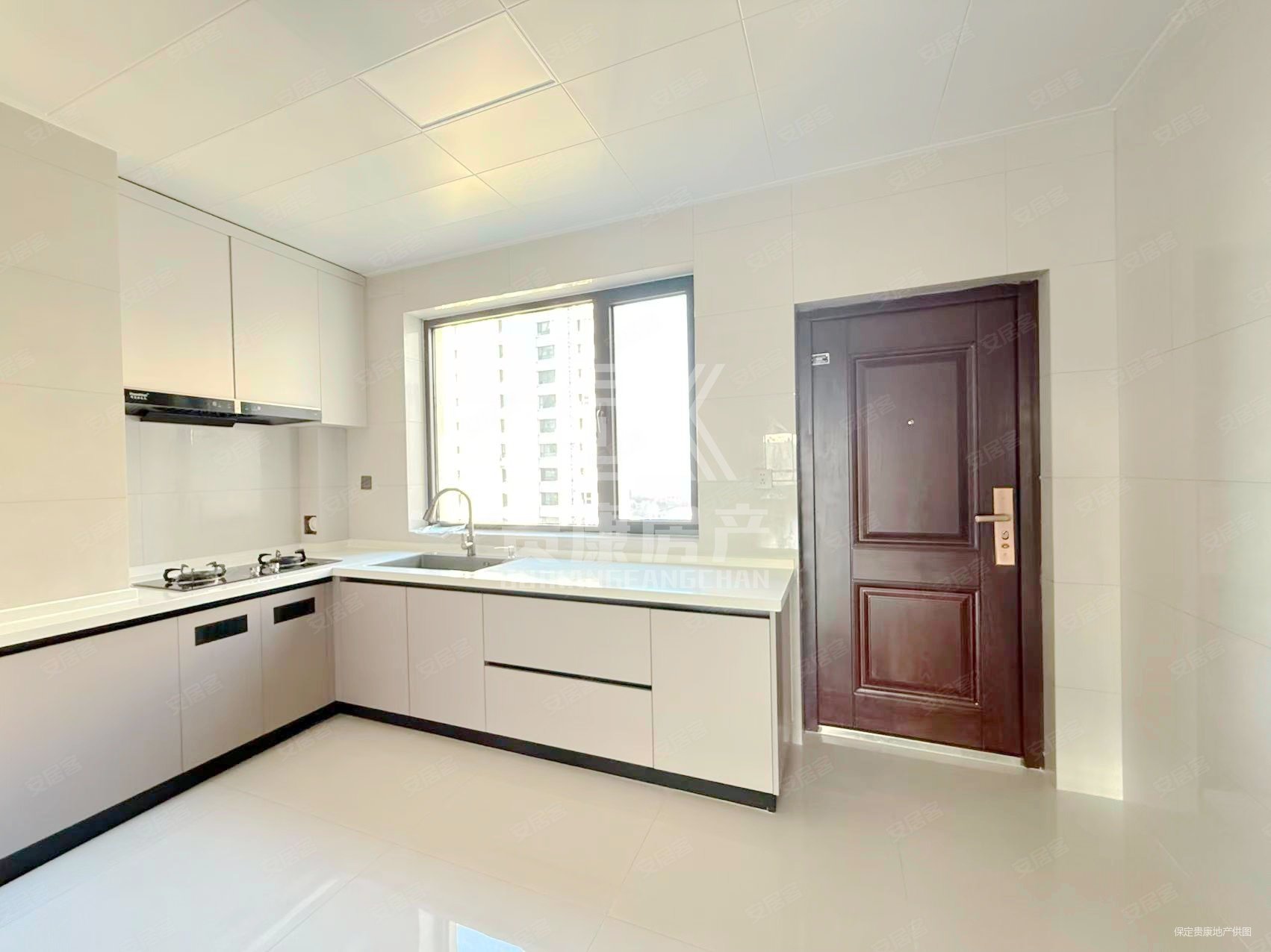 直隶新城水郡3室2厅2卫168㎡南北150万