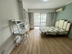 北京朝阳亚运村实拍出租 汇园公寓 鸟巢 水立方 慧忠里 主卧室阳台出租出租房源真实图片
