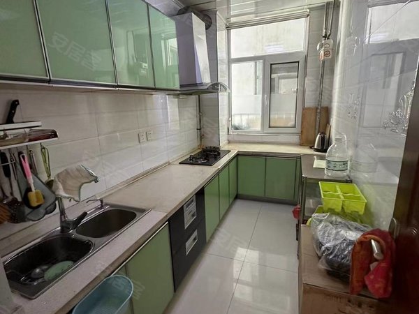 东边 新华小学 市医院 安康小区 精装两居 家电齐全拎包入住,壶关租房